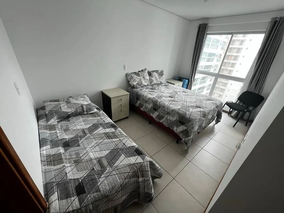 Home Club , Frente Mar Писаррас Апартаменты