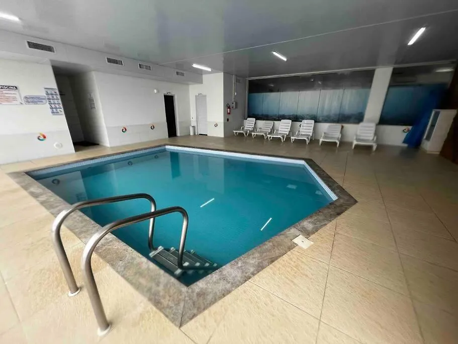 Home Club , Frente Mar Piçarras شقة