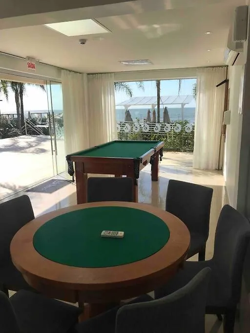 Home Club , Frente Mar Piçarras شقة